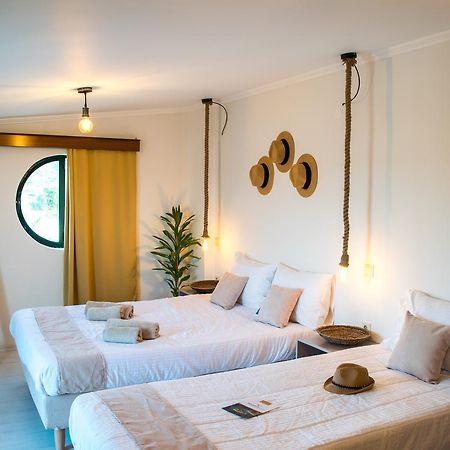 Mesogios Beach Korfalonas Bagian luar foto