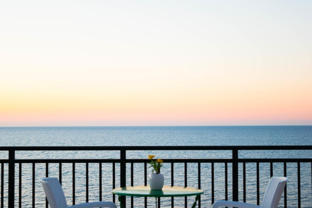 Mesogios Beach Korfalonas Bagian luar foto
